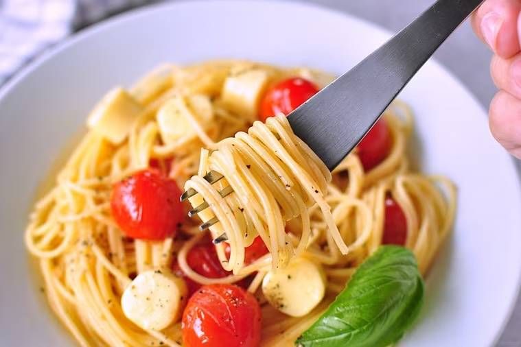 ヒガシマルのうどんスープで作ったパスタ