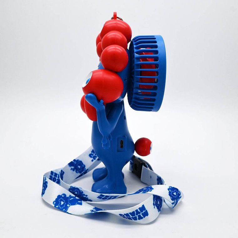 .EXPO2025 ミャクミャク ハンディファンの横