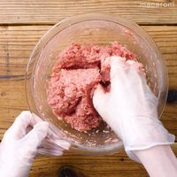 【作り方】きのこの和風煮込みハンバーグ