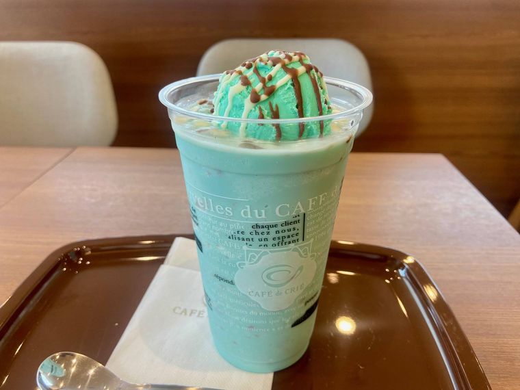 カフェ・ド・クリエ ソルベージュぱりぱりチョコミント2つのチョコレート