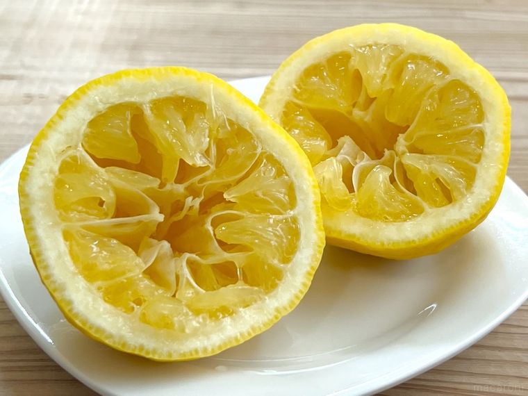 使用済みのレモン