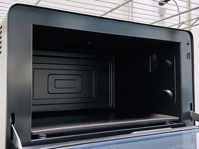 電子レンジの庫内