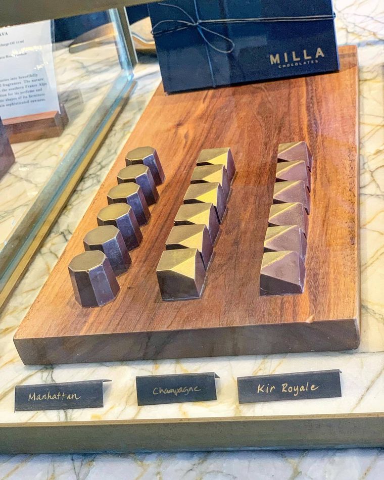 ミラ・チョコレーツのチョコレートの陳列