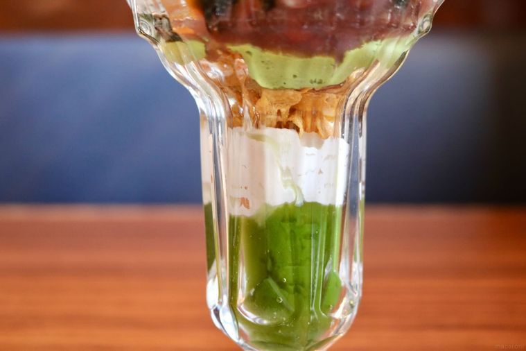 抹茶パフェの中身