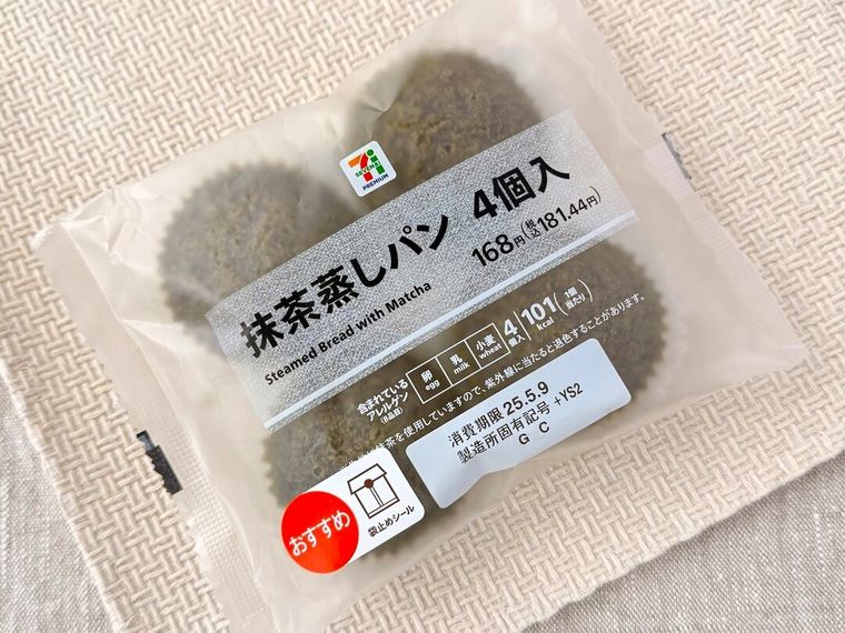 7プレミアム 抹茶蒸しパン4個入のパッケージ
