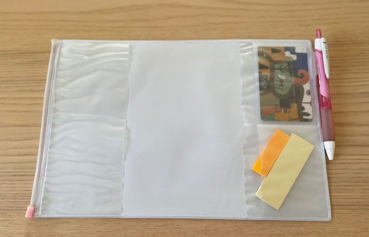 セリア スライダー付きブックカバーの内側