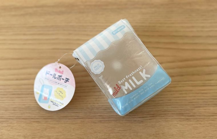 セリアで購入したドールポーチ