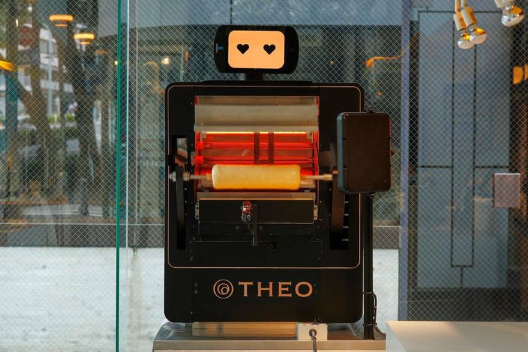 THEO’S CAFÉ「THEO君」
