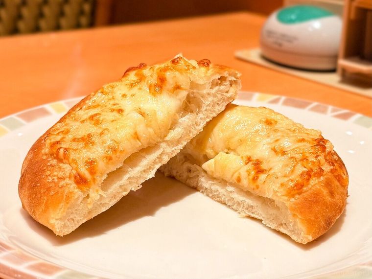 「チーズフォッカチオ」の断面