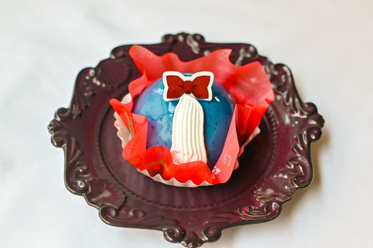 お皿にのったケーキのアップ