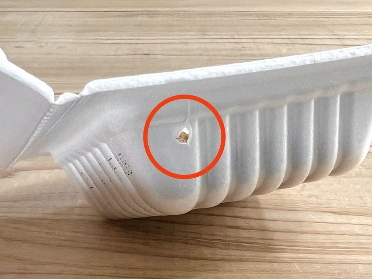 納豆のパックに開いた穴