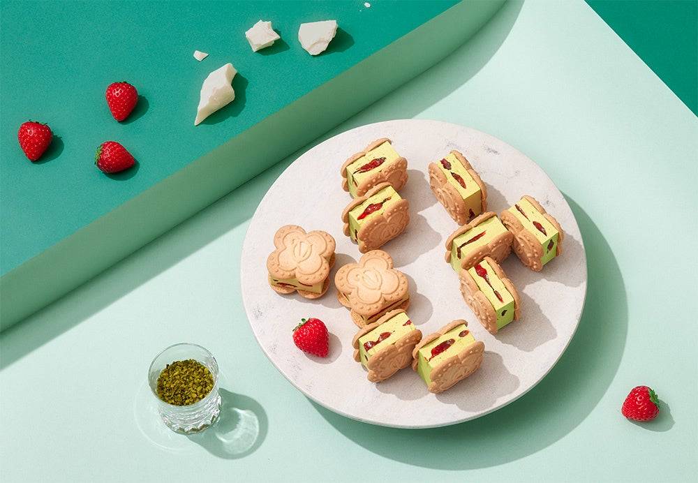 行列覚悟！“極厚ピスタチオのいちごバターサンド” がベリールビー