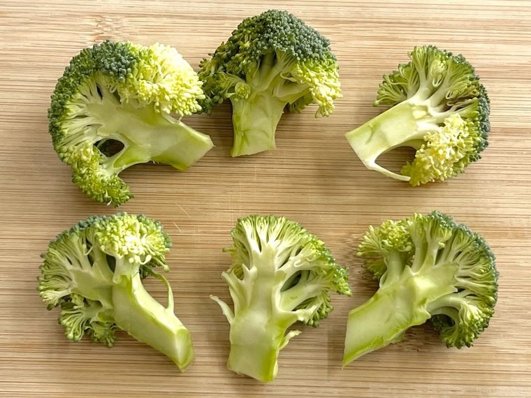 小房に分けたブロッコリー