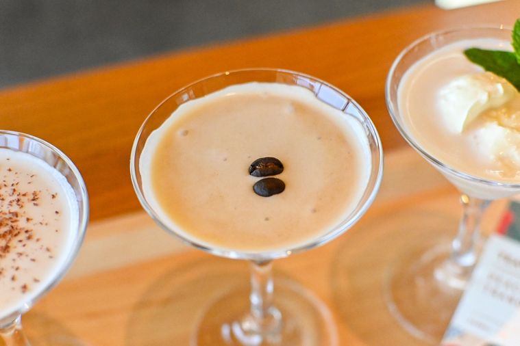 カクテルのアップ