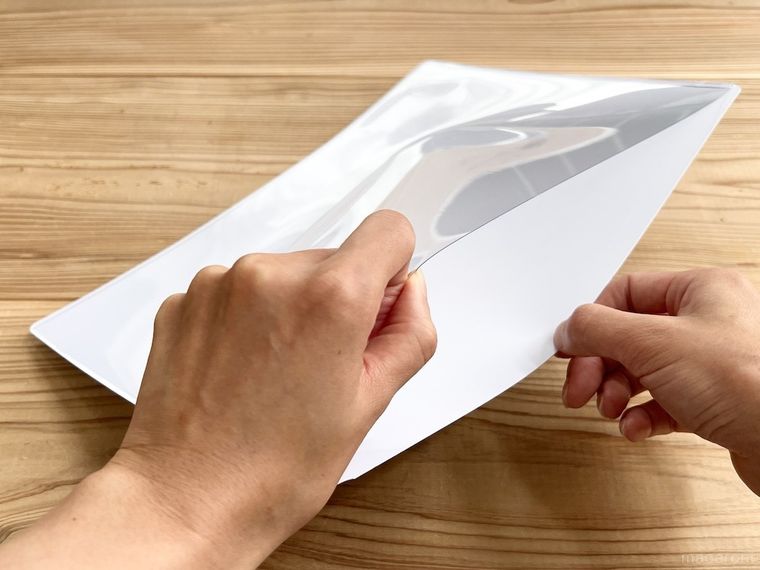 セリアのマグネット付きカードケース