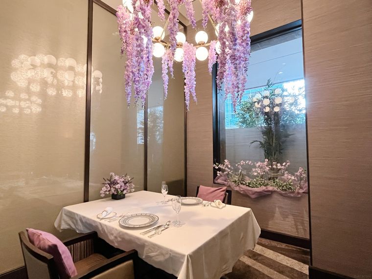 イタリアンダイニングジリオンの特別装飾された個室