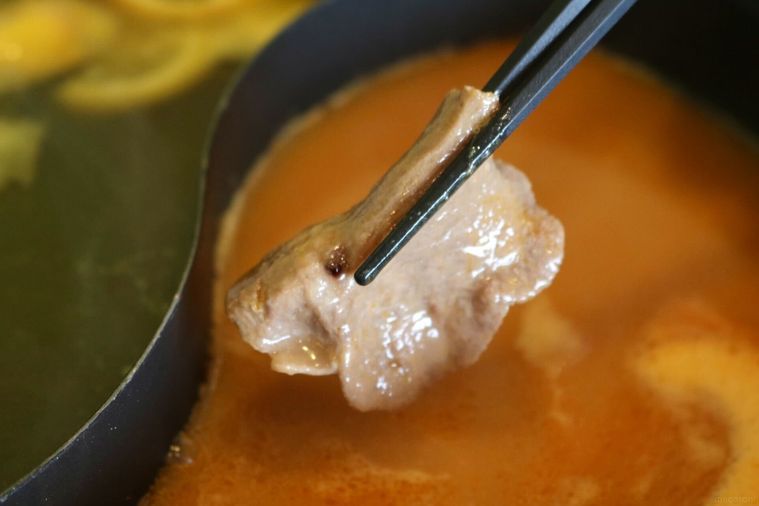 仙台風コクまろ味噌だしに入れた牛タン