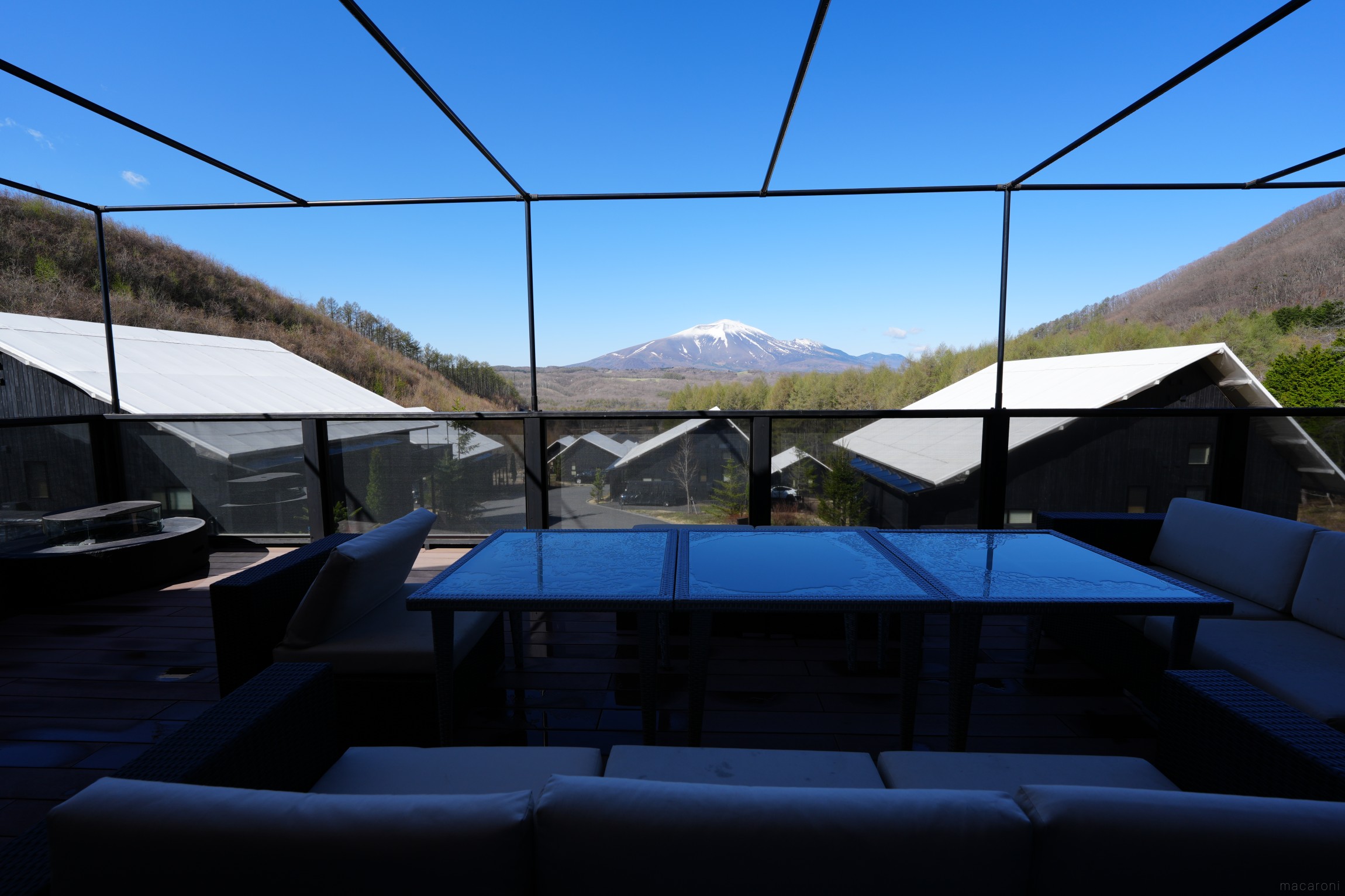 新緑の季節に北軽井沢で週末リトリップ。一棟貸しヴィラ「あさま空山望