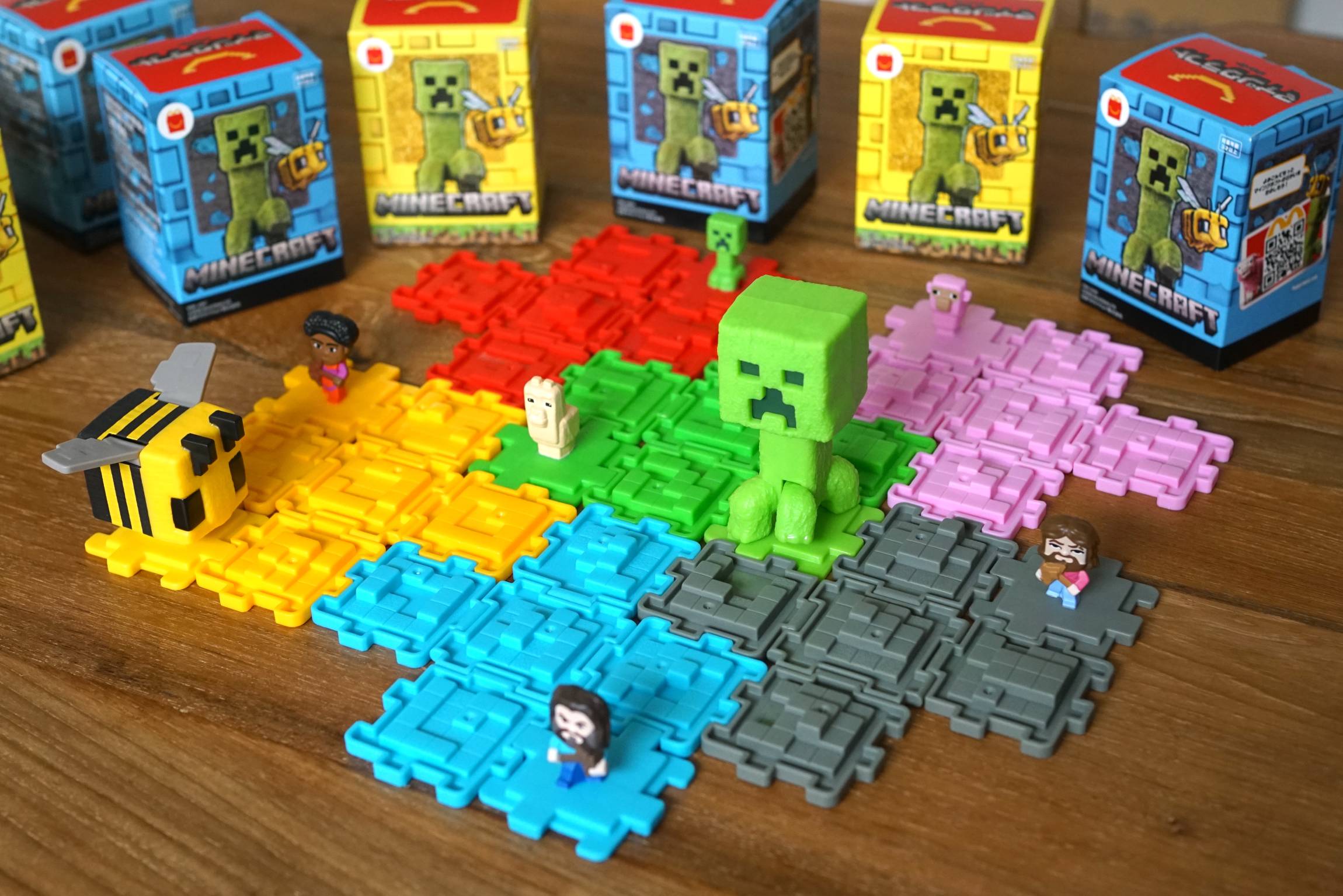 マインクラフトのハッピーセット®」全8種を開封！第1・2弾のおもちゃを