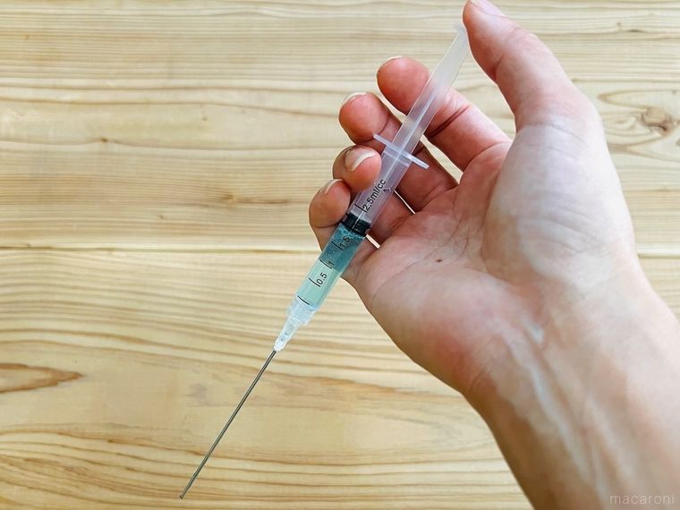 マウスウォッシュが入ったスポイト