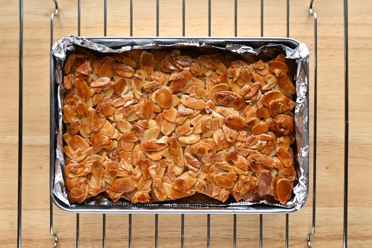 フロランタンばうむの焼き上がりの様子