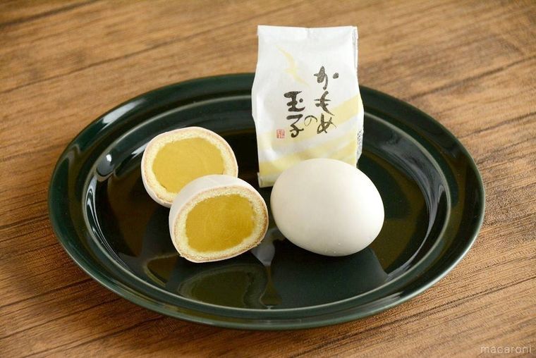 皿に盛られたかもめの玉子