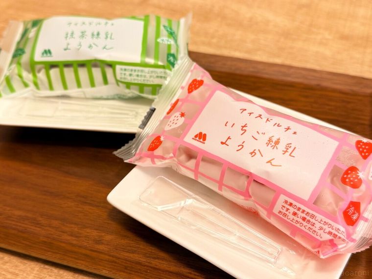 アイスドルチェ いちご練乳ようかんとアイスドルチェ 抹茶練乳ようかんのパッケージ