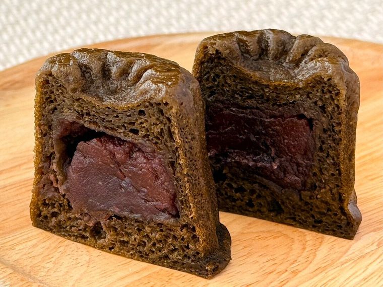 米粉のほうじ茶コヌレこしあん入りの断面