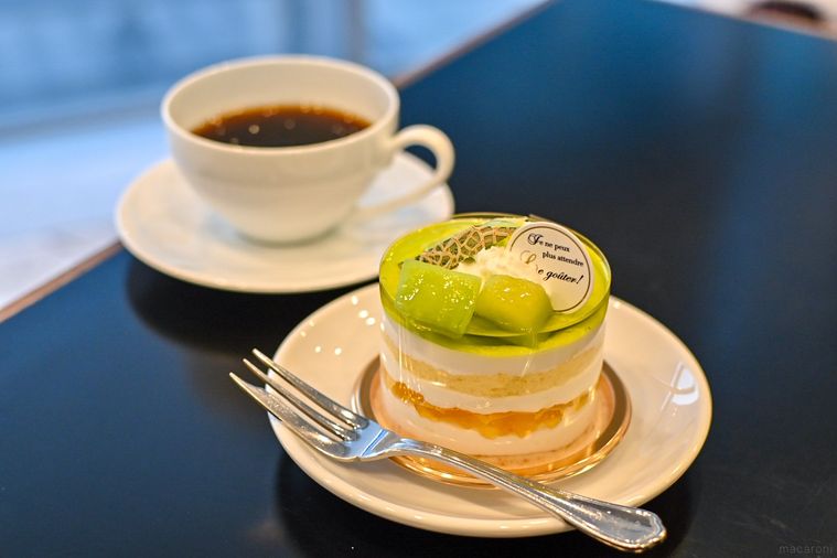 ケーキとコーヒー