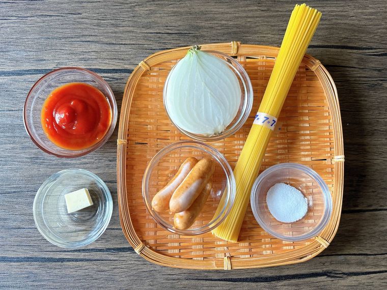 ピーマンなしナポリタンの材料