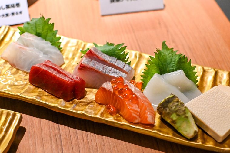 刺身盛り合わせ