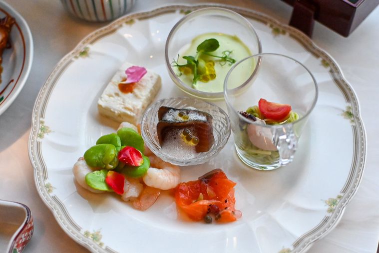 前菜がのったお皿