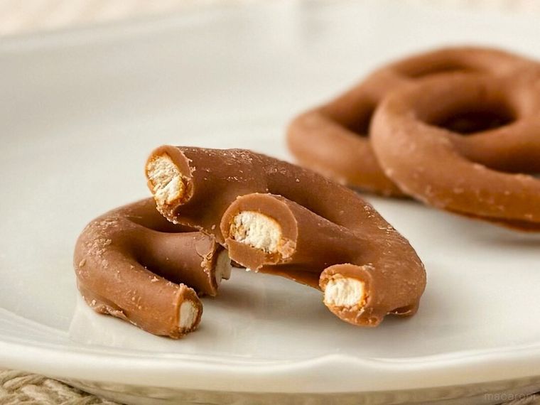 芳醇な香りを楽しむ紅茶チョコプレッツェル の断面