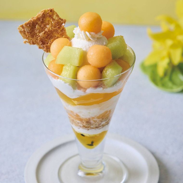 フレッシュフルーツパフェ ダブルメロン4店舗限定