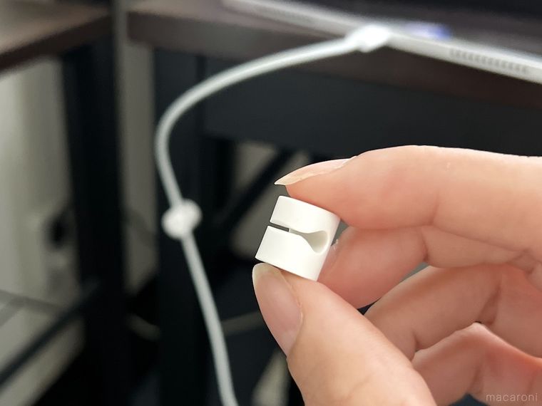 無印良品のマグネットケーブルホルダー
