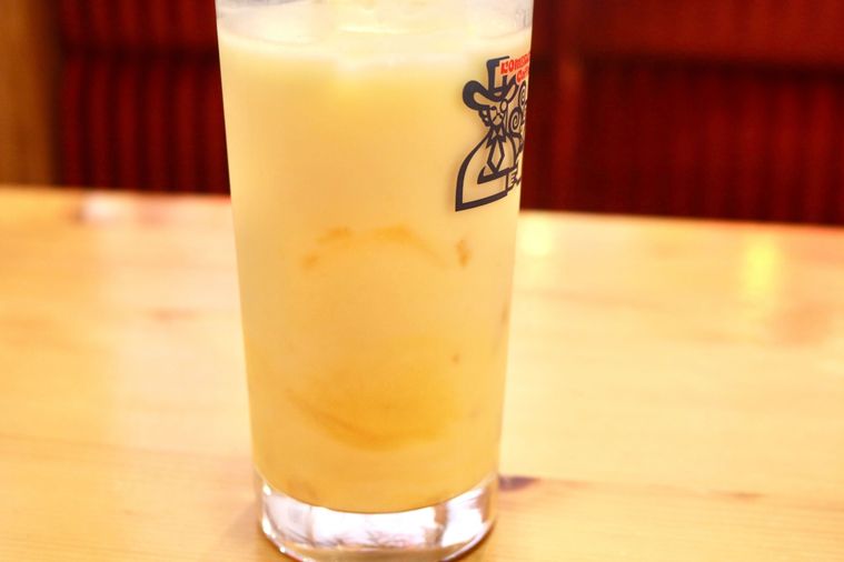 マンゴーラッシー