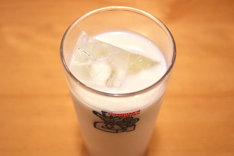 コメダ珈琲店のラッシー