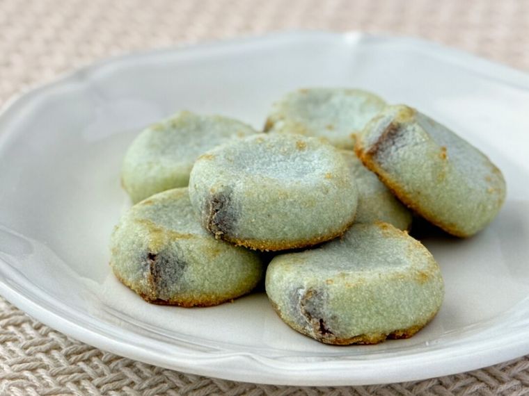 白皿にのったカントリーマアムミニ チョコっとミント