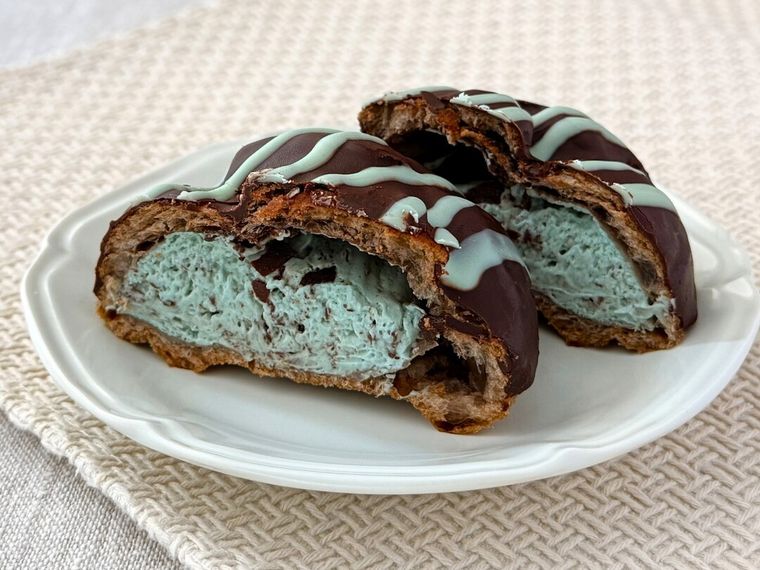 「チョコミントシュー」の断面