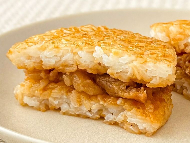  牛カルビライスバーガーの断面