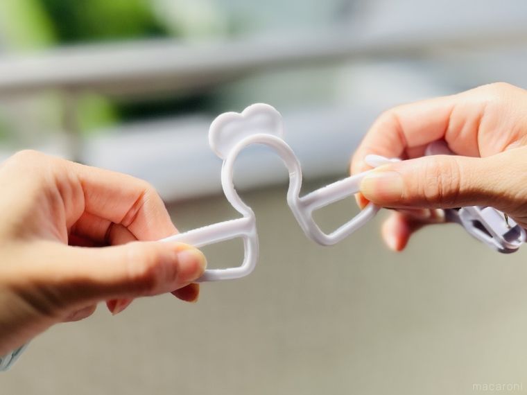 COCOSORA Gパンピンチのフックを開いている様子