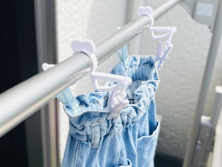 COCOSORA Gパンピンチにジーパンを干した様子