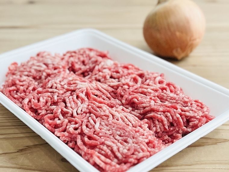 合い挽き肉と玉ねぎ