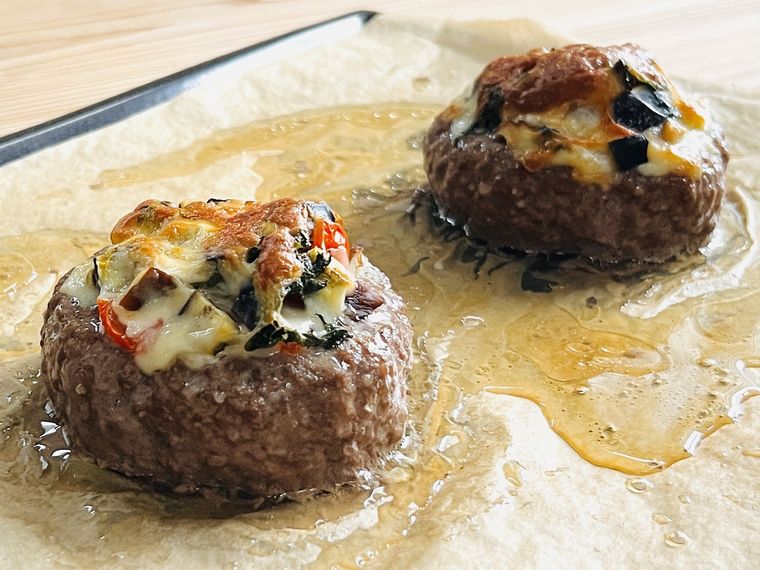 天板にのったハンバーグ