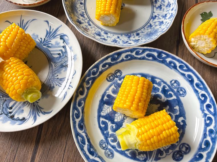 3種類のとうもろこしを並べたもの