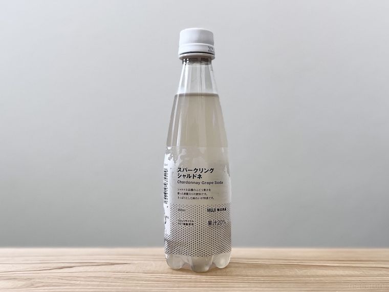 無印良品のスパークリングシャルドネ