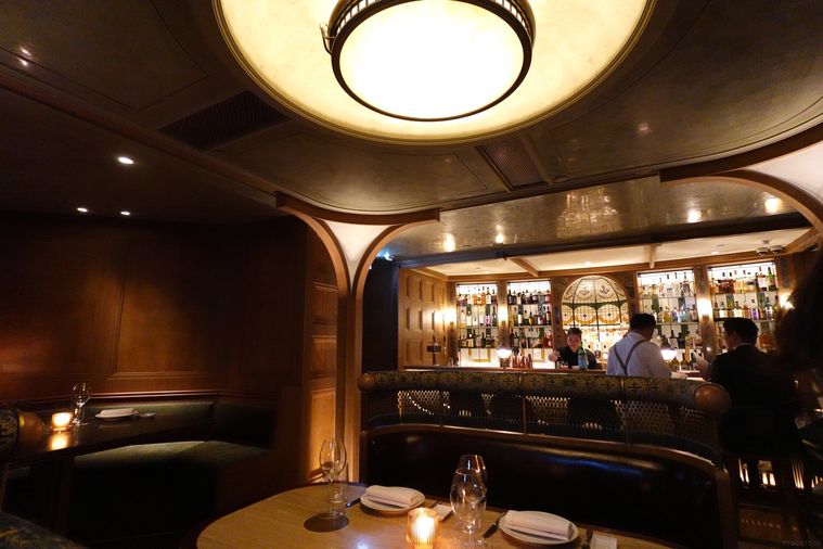 クラシックなバー