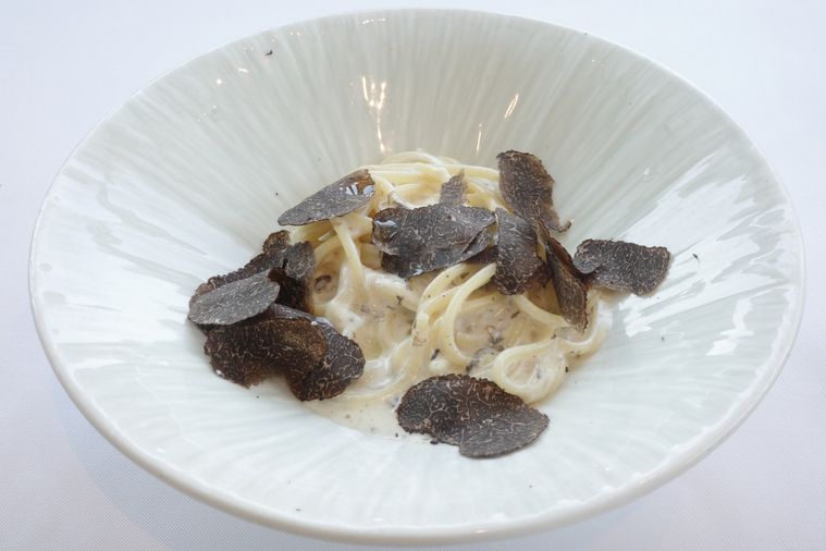 トリュフとチーズのパスタ