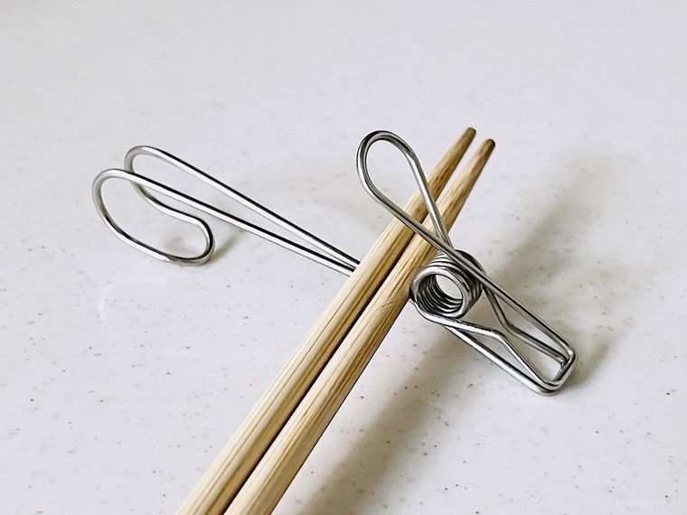 ハンギングクリップをを箸置きにした様子