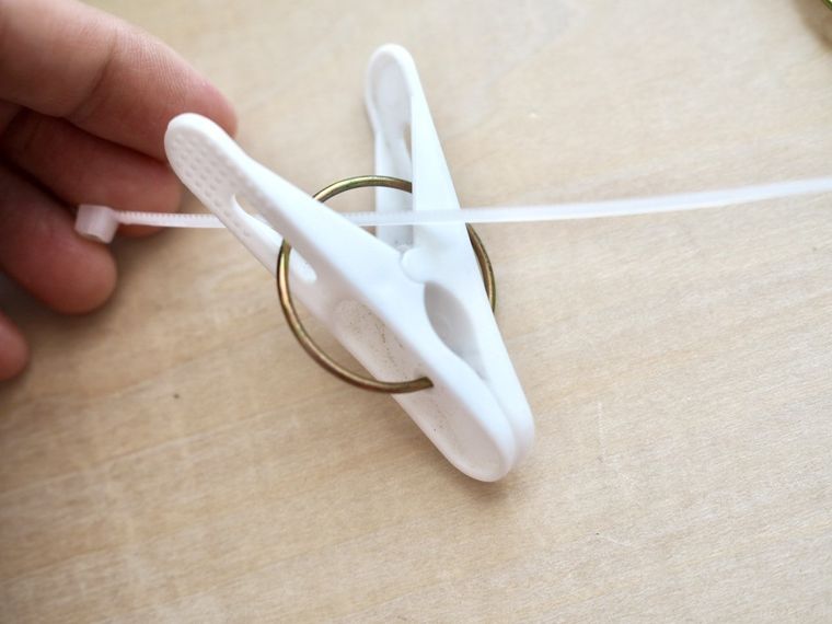 洗濯ばさみと結束バンド